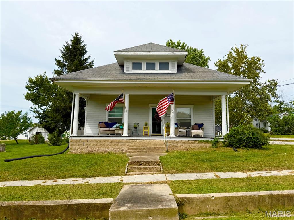 409 E Salling Street, Perry, MO 63462 — photo 2