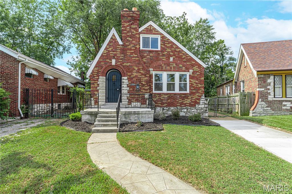 1284 Sells Avenue — photo