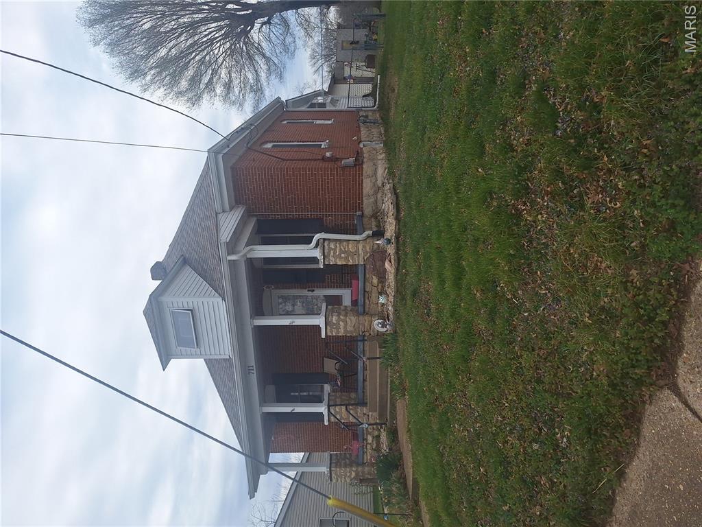 711 W 9th Street — photo