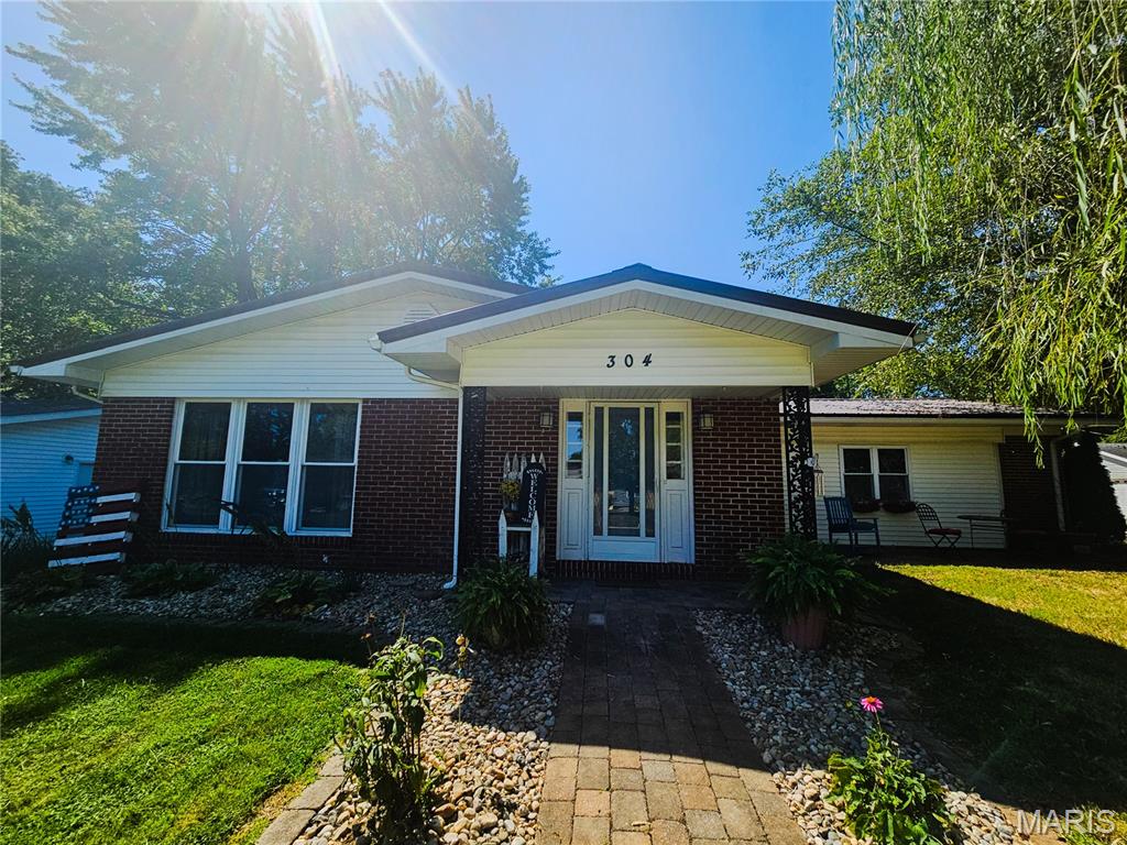 304 Edna Lane — photo