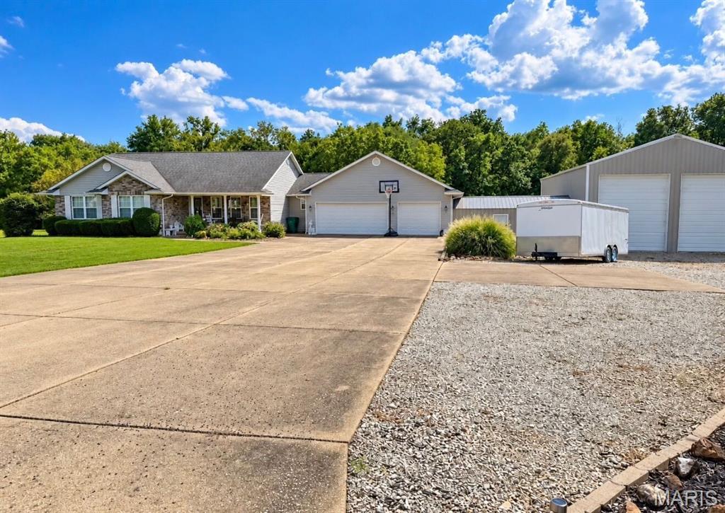 196 Indian Prairie Lane — photo