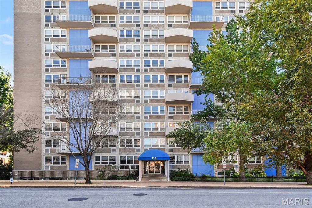 210 N 17th Street Unit 1101 — photo
