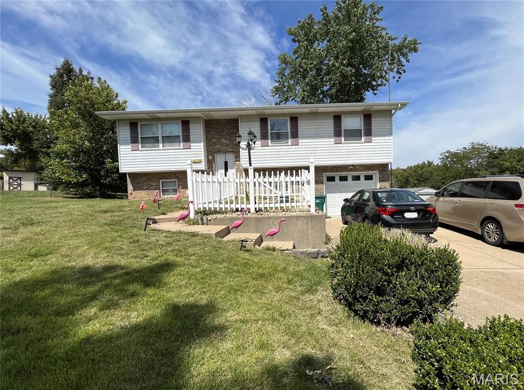 3079 Victoria Road — photo