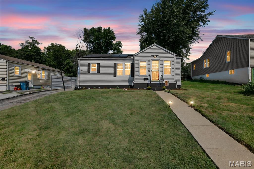 1218 Douglas Street — photo