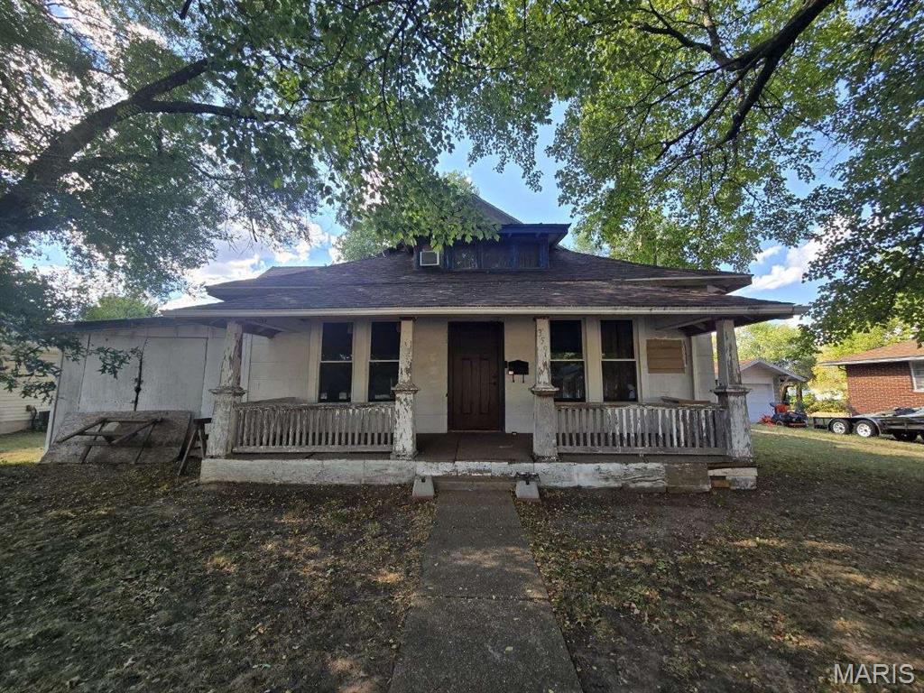 359 W Hayes Street — photo