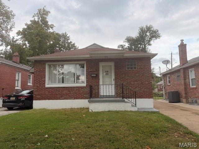 8309 Orchard Avenue — photo