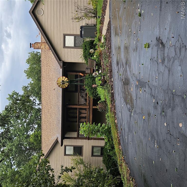 119 Willow Creek Road — photo