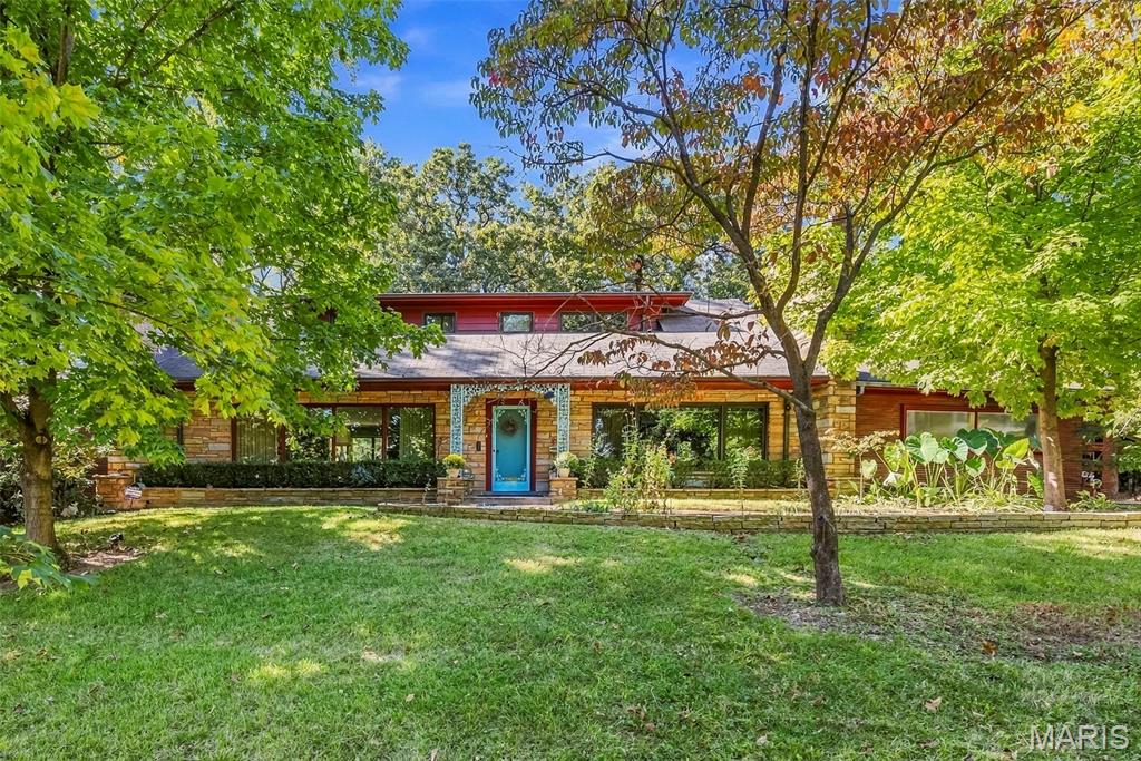 8801 Julia Dent Drive — photo