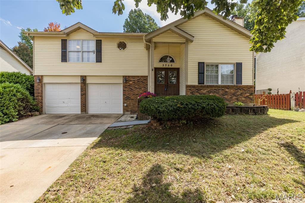 3750 Lemay Woods Drive — photo