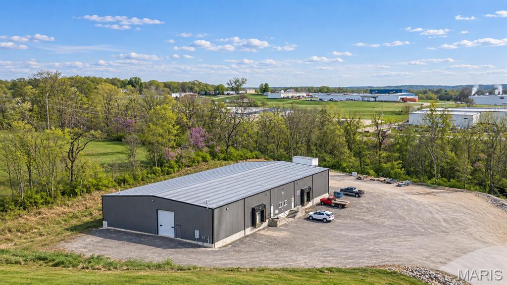 475 W Industrial Park Drive B — photo