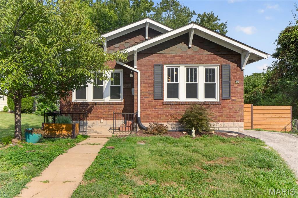 423 Heman Drive — photo