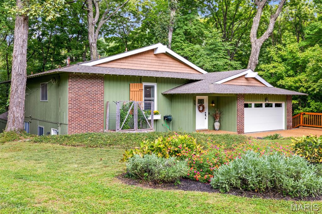 56 River Bend Court — photo