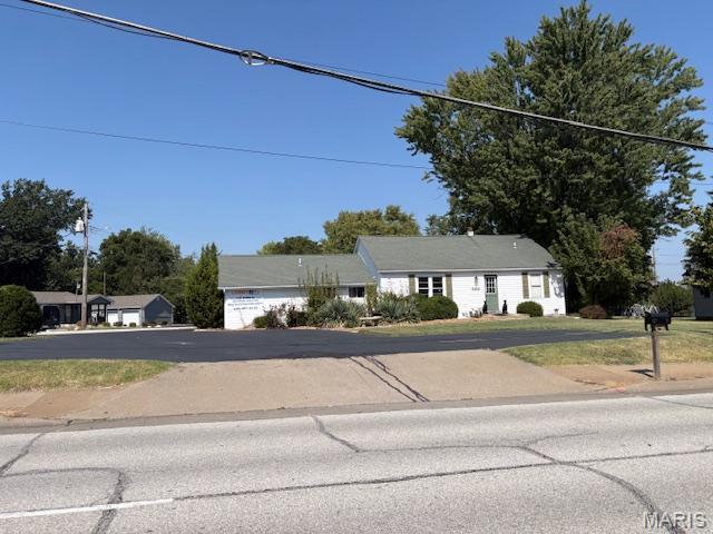 6180 Mexico Road — photo