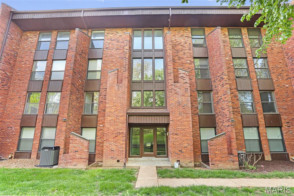 514 Coeur De Royale Drive 205 — photo