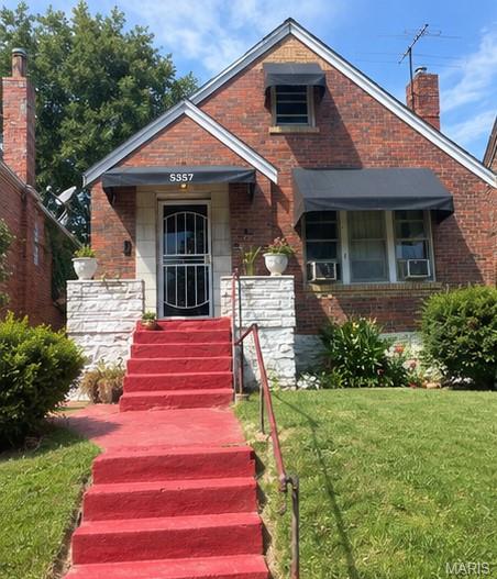 5357 Claxton Avenue — photo
