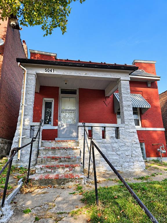5041 Terry Avenue — photo