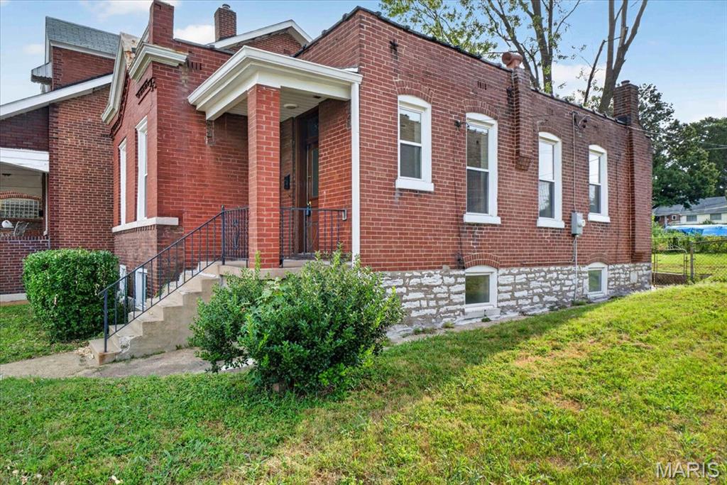5216 Morganford Road — photo