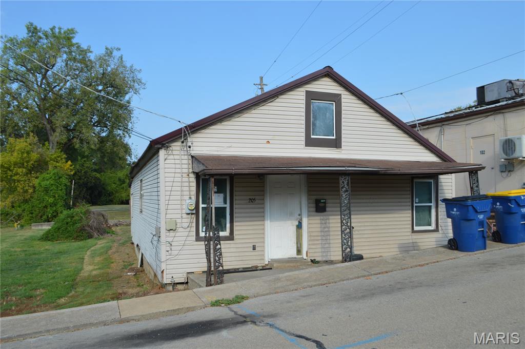 205 S Adams Street — photo