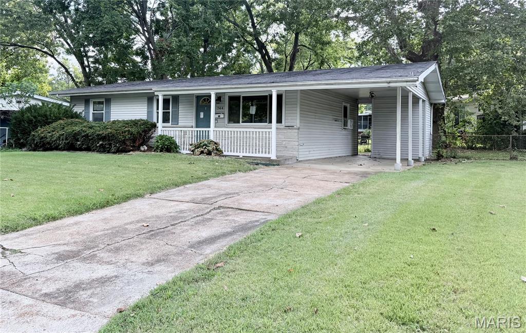 Home in Hazelwood, MO 63042 — photo 2