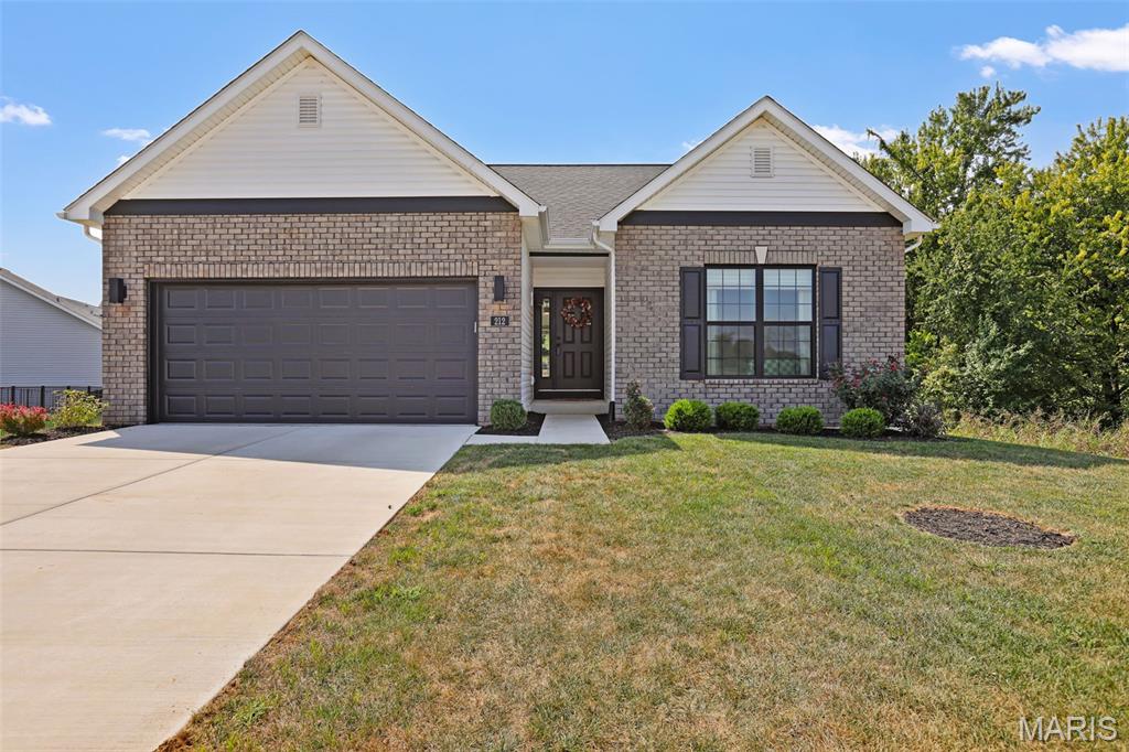 212 Grand Vista Court — photo
