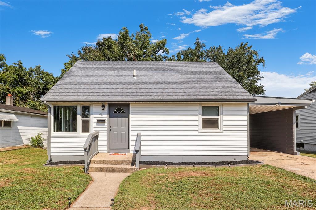 10 Lisa Drive — photo