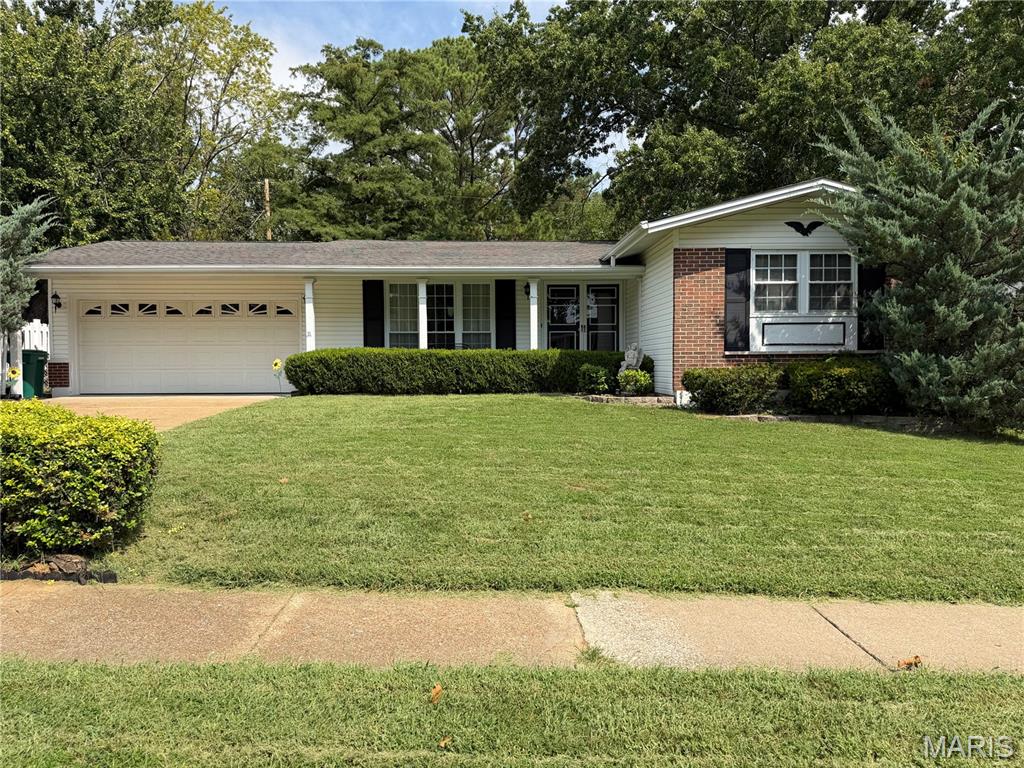 465 Burncoate Drive — photo