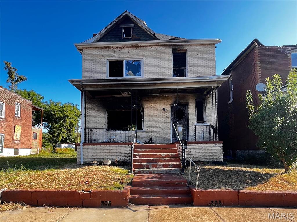 4439 Ashland Avenue — photo