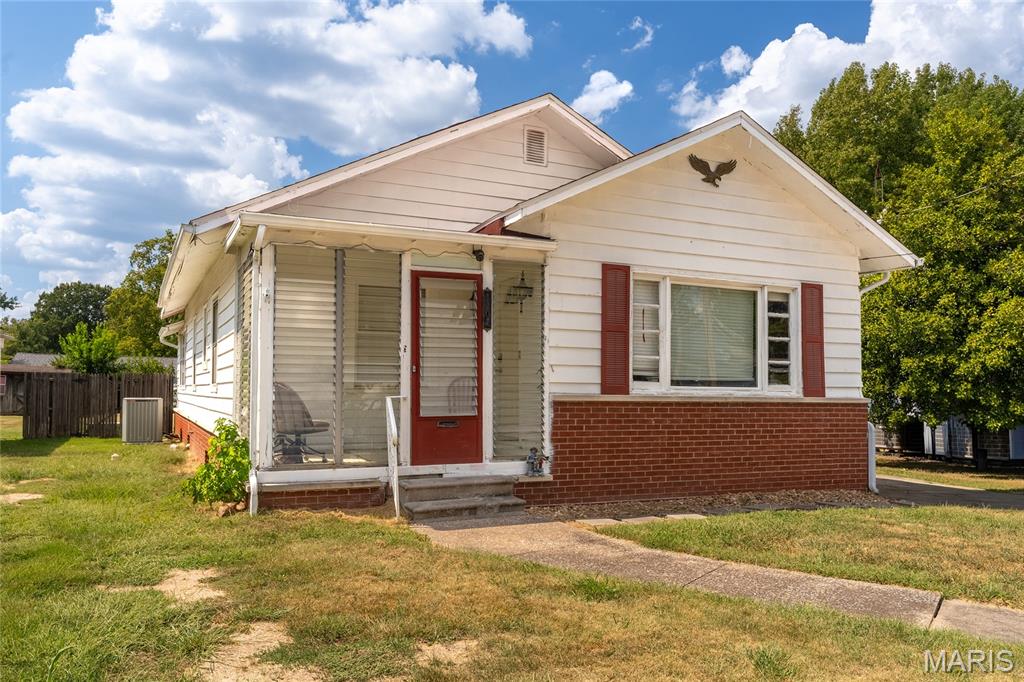 1207 Maple — photo