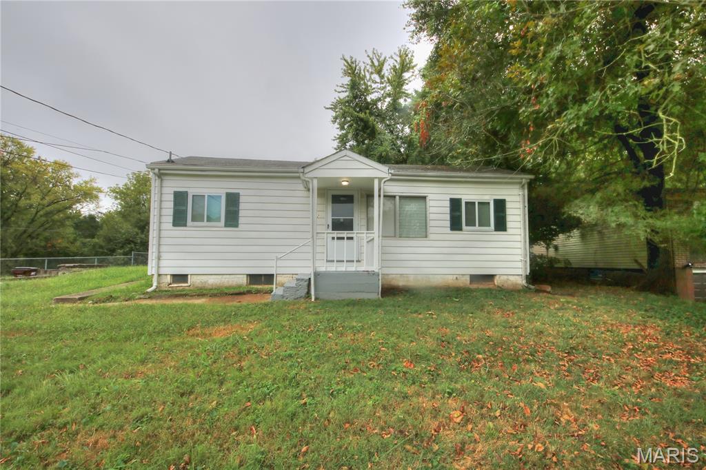 7402 Blanding Drive — photo
