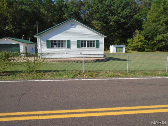 4287 Flucom Road — photo