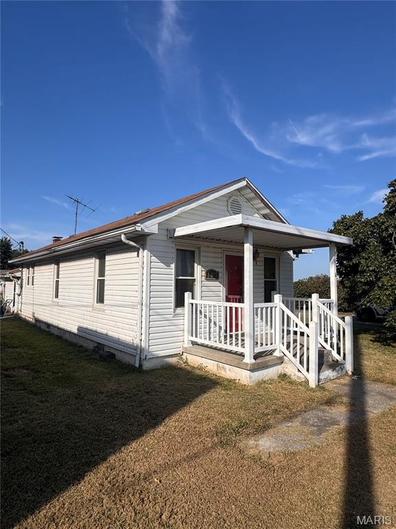 107 E Moro Drive, Moro, IL 62067 — photo 2