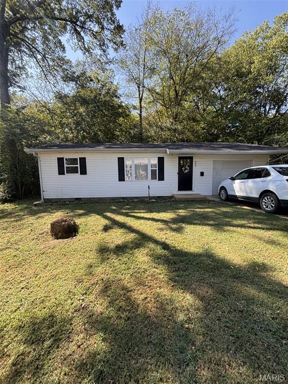 905 Maple Street — photo