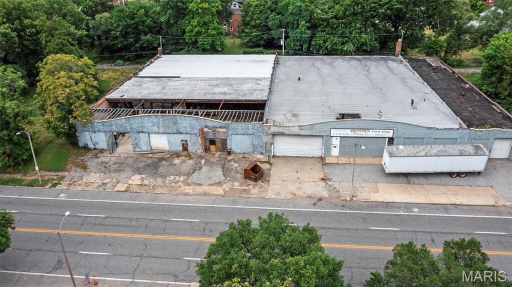 3960 Page Boulevard — photo