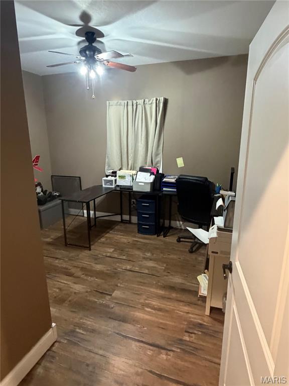 Home in Poplar Bluff, MO 63901 — photo 2