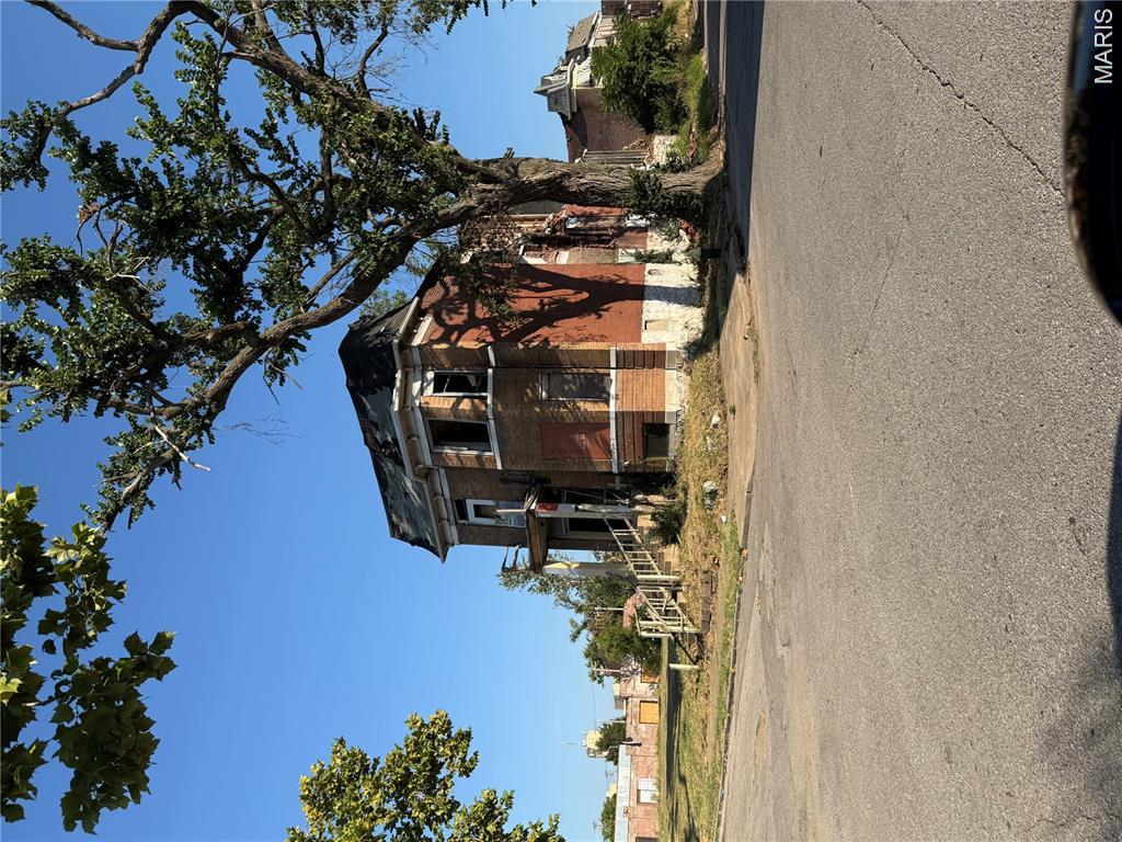4845 Page Boulevard — photo