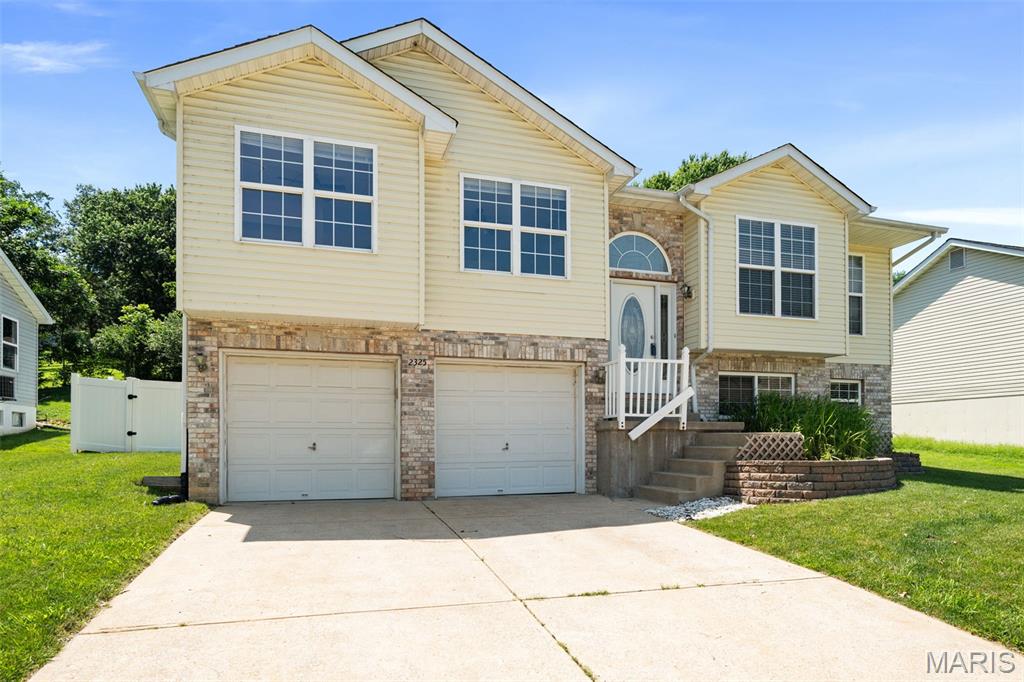 2325 Arkansas Drive — photo