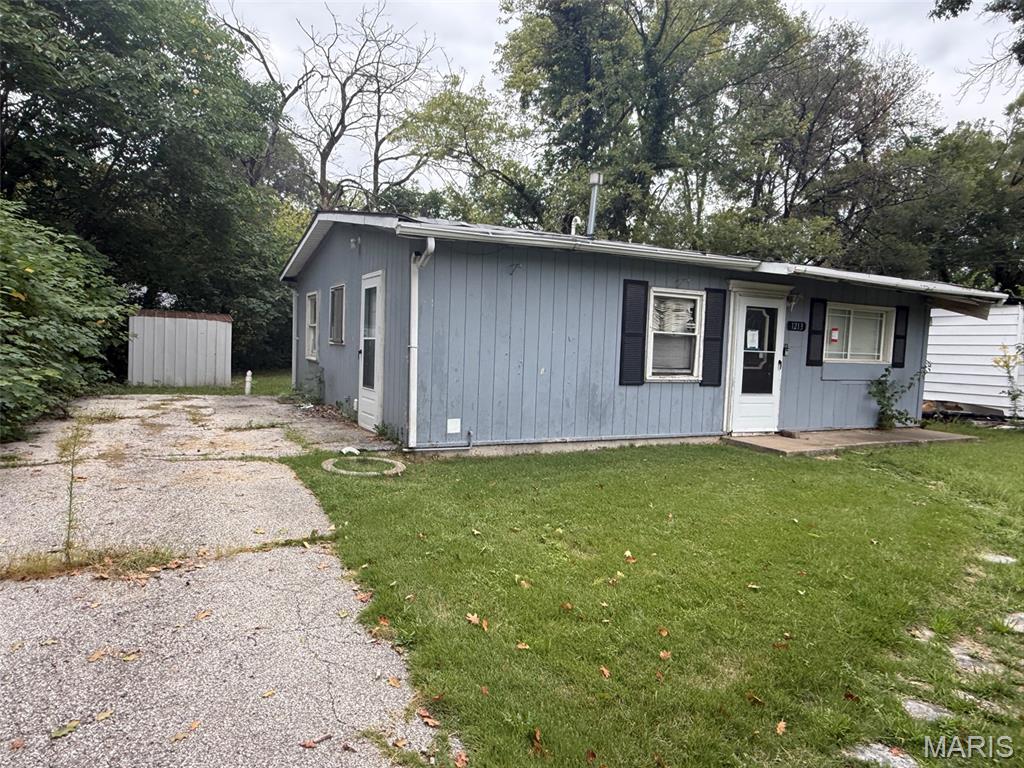 1213 Saint Stephens Drive — photo