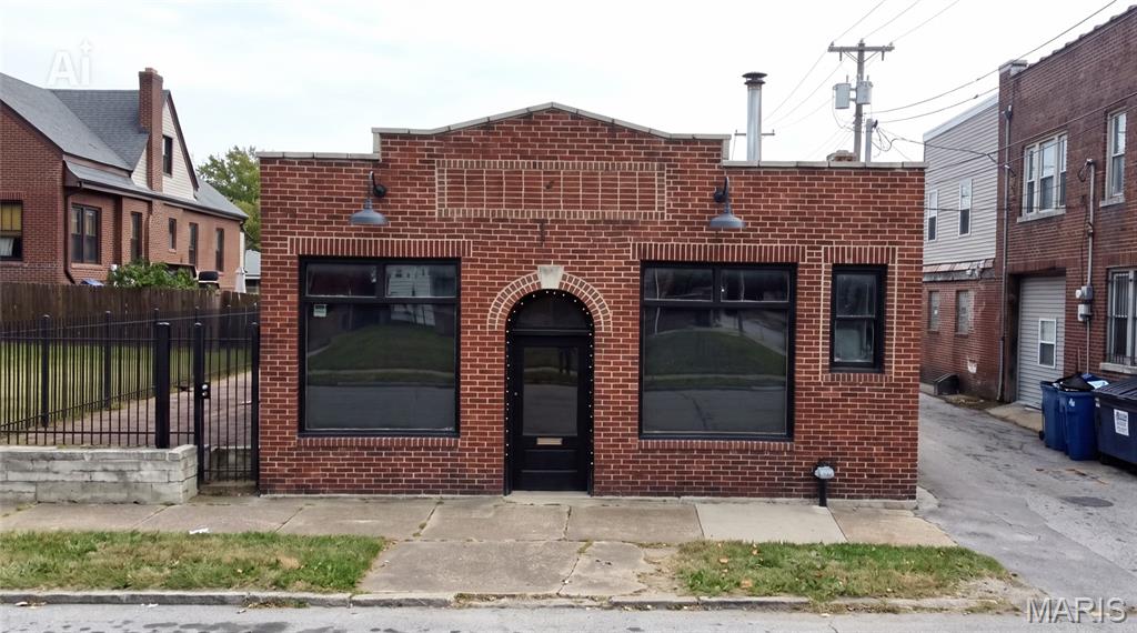 1810 Thurman Avenue — photo