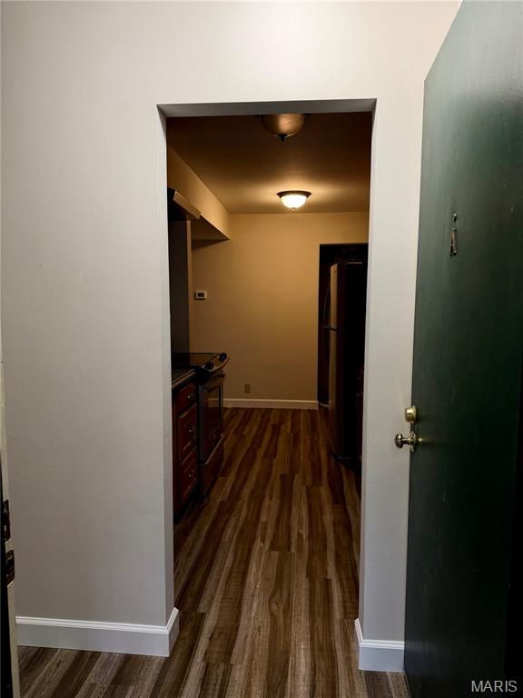Home in Creve Coeur, MO 63141 — photo 2