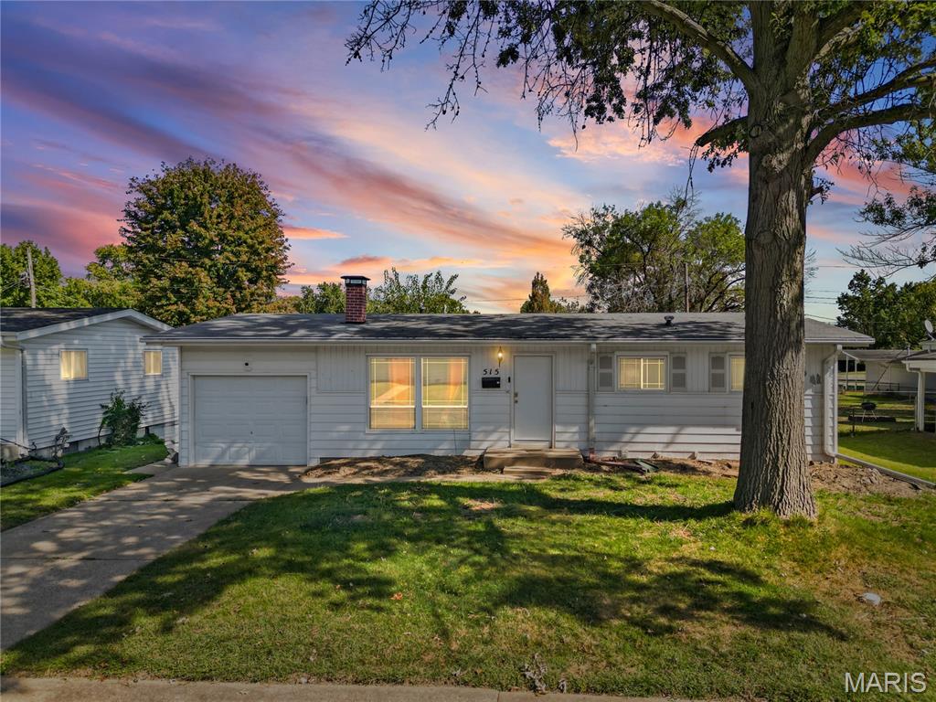 515 Versailles Drive — photo