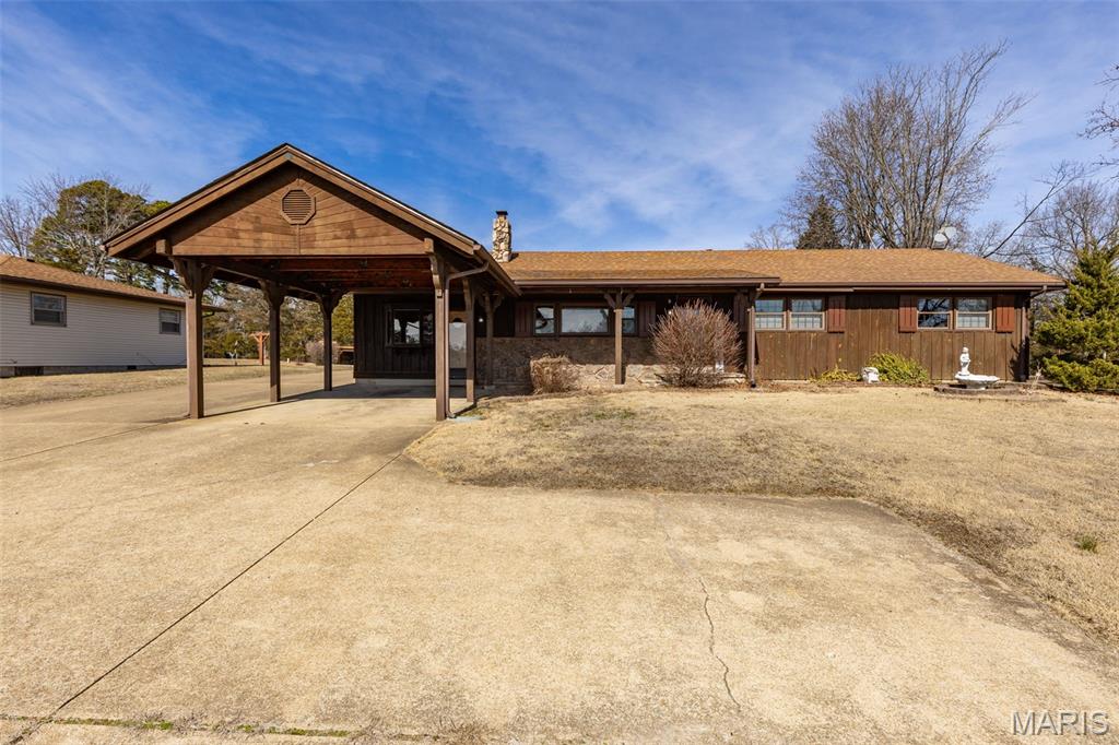 6229 Highway 32 — photo