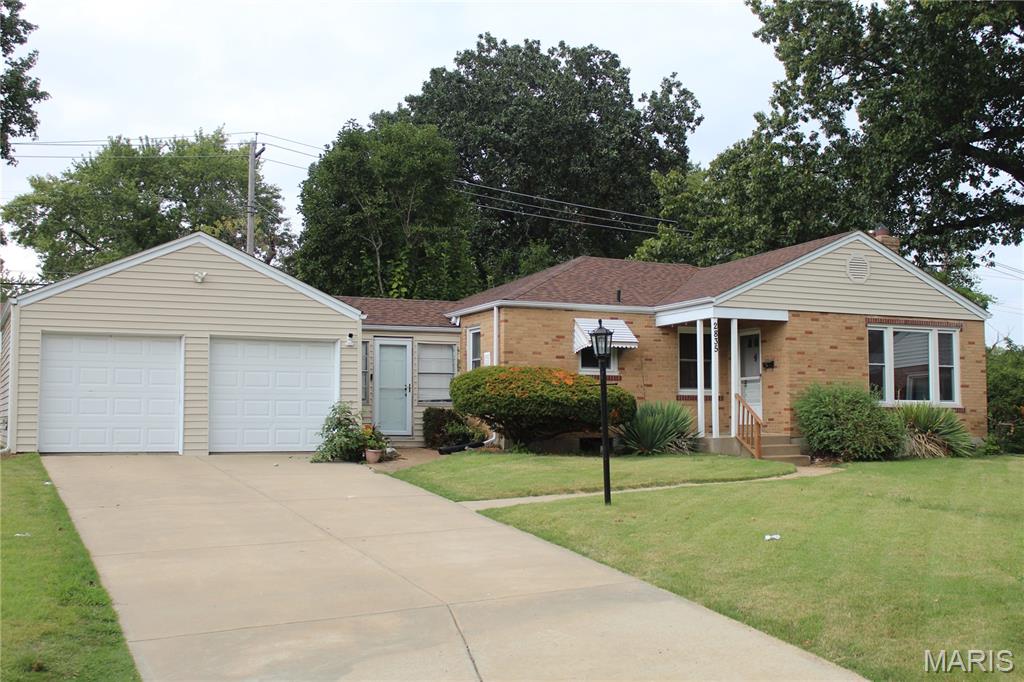 2835 Darwin Court — photo