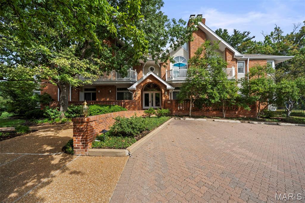 29 Country Club Terrace — photo