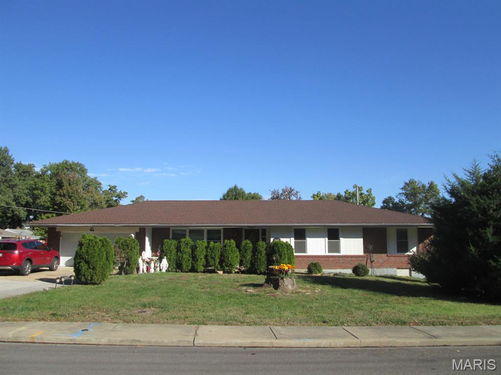 10095 Thorpe Avenue — photo