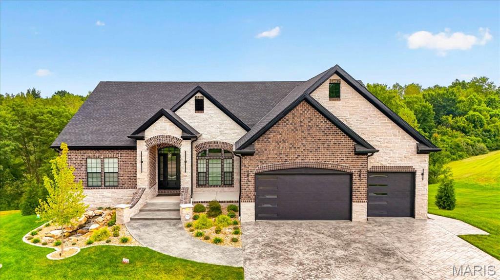 10 Crestwood Bend Court — photo