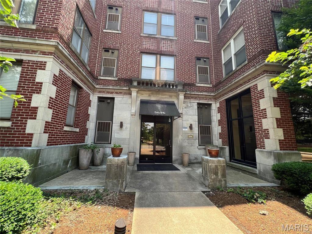 5696 Kingsbury Avenue 103 — photo