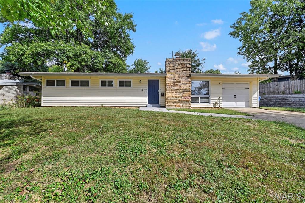 1722 Ridgewood Drive — photo