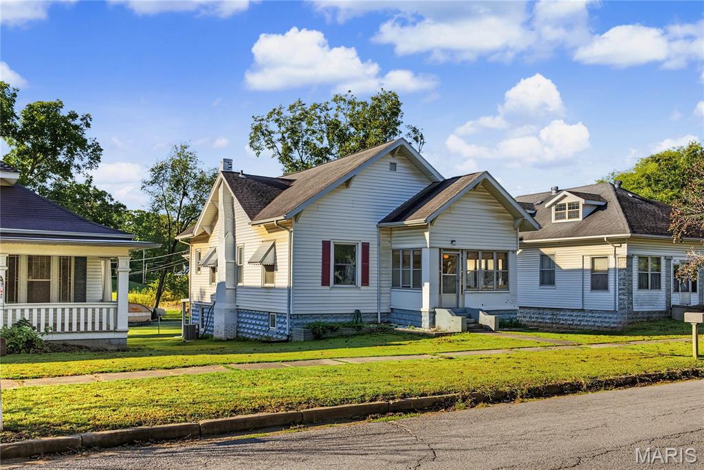 407 E Maple Street, Scott City, MO 63780 — photo 2