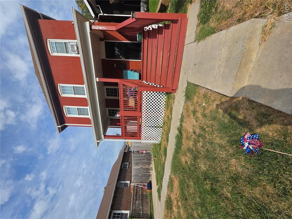 5647 Hiller Place — photo