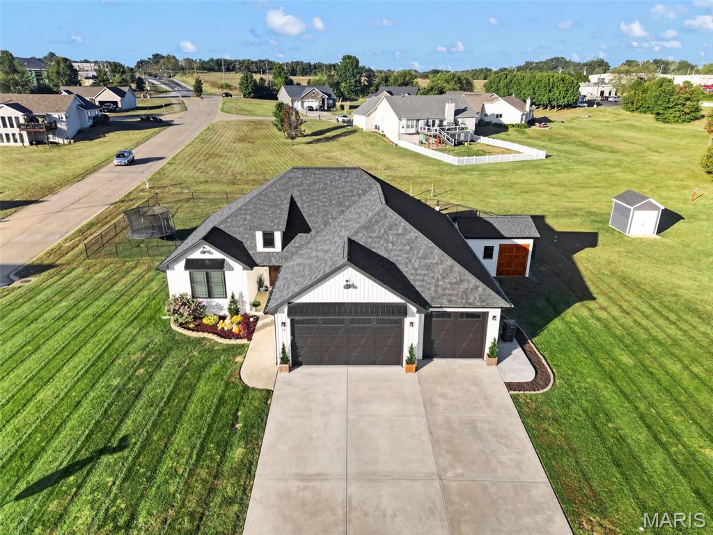 11 White Birch Court — photo